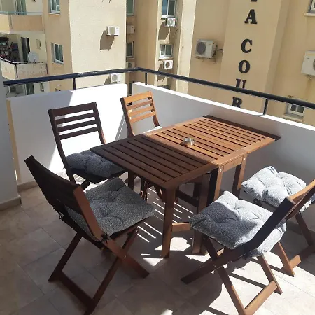 Beautiful Apartment Near Beach In Larnaca Scala Exterior photo
